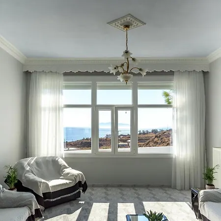 Vigere Luxury Monolithos (Santorini)